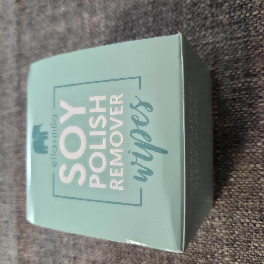 ella+mila Soy Nail Polish Remover
